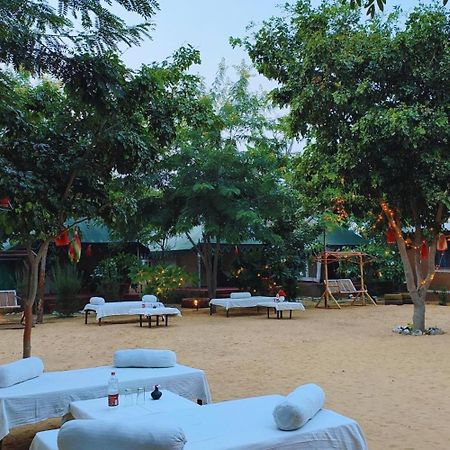 เดอะ นารายัน รีสอร์ต ปุษกร Hotel พุชการ์ ภายนอก รูปภาพ